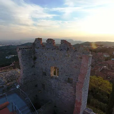 La Rocca *